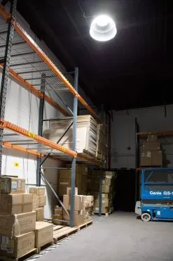 400W UFO LED High Bay Light With Reflector - 50,000 Lumens - 1,500W MH Equivalent - 5000K -Lighting Decoration Store hbud 50k500w illuminated in warehouse side view01