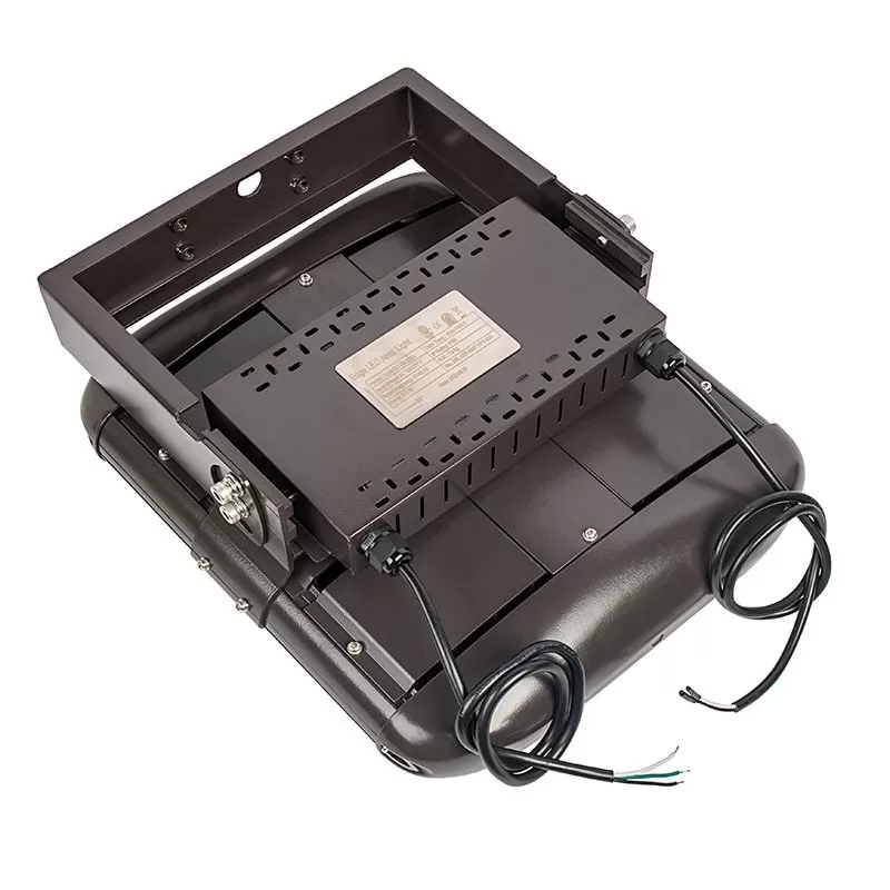 240W LED High Power Area Flood Light - 1000W Equivalent - 33,600 Lumens - Cool White 4 240W LED High Power Area Flood Light - 1000W Equivalent - 33,600 Lumens - Cool White - Image 4