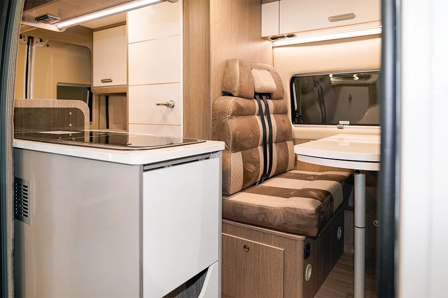 Integrated T5 LED Light Fixture - 12V Linkable LED Task Lights - Up To 400lm/ft - 4000K - 24" 6 Integrated T5 LED Light Fixture - 12V Linkable LED Task Lights - Up To 400lm/ft - 4000K - 24" - Image 6