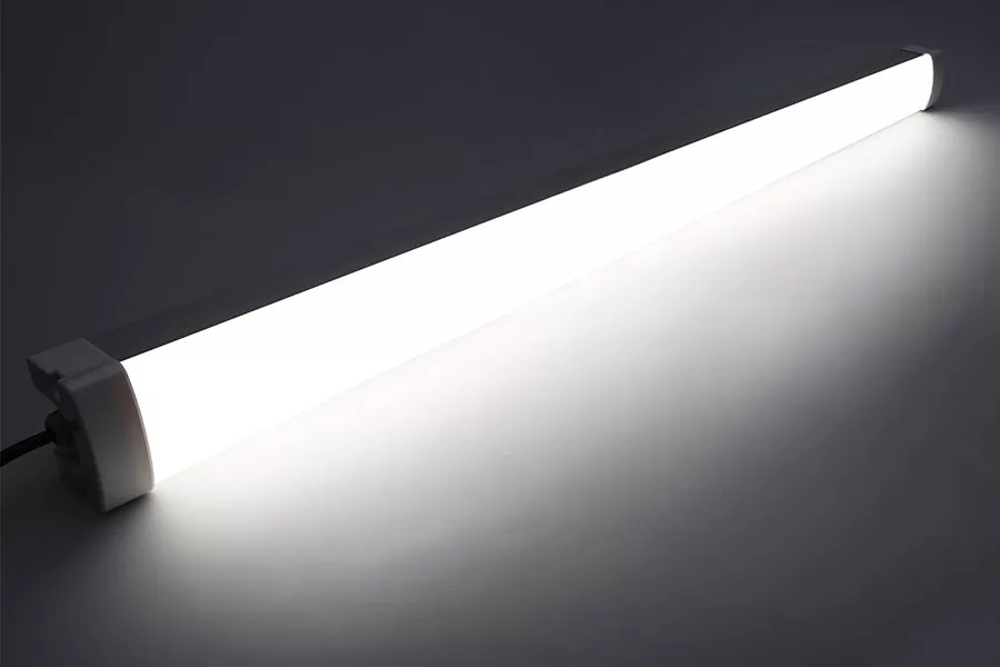 50W Vapor Tight LED Strip Light - 4' Long - 6,100 Lumens - 4000K/5000K 8 50W Vapor Tight LED Strip Light - 4' Long - 6,100 Lumens - 4000K/5000K - Image 8