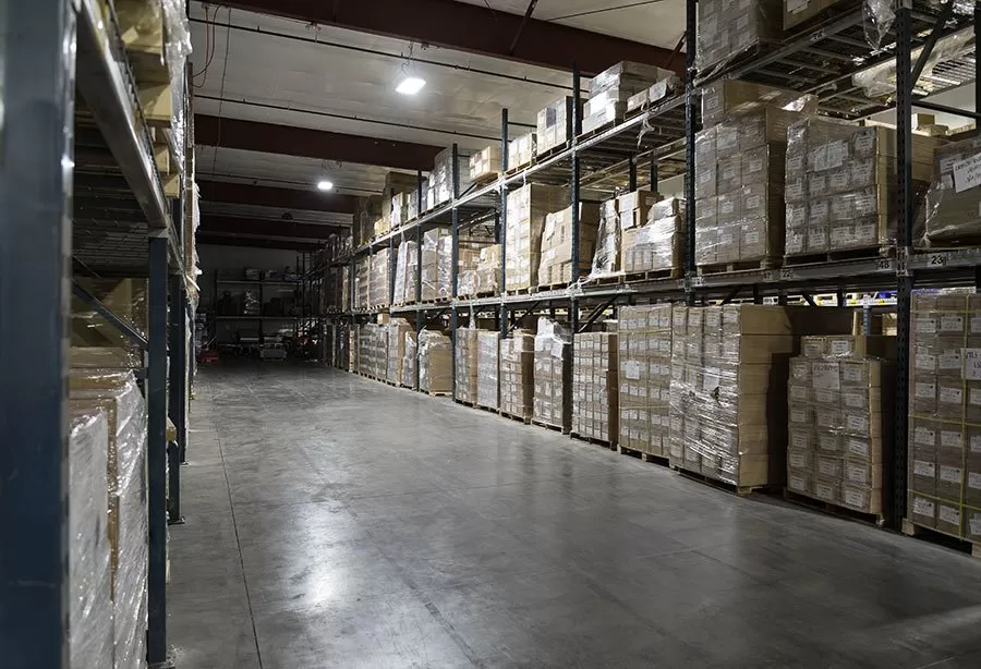 2’ LED Linear High Bay Light - 100W - 13,000 Lumens - 250W MH Equivalent - 4000K / 5000K 5 2’ LED Linear High Bay Light - 100W - 13,000 Lumens - 250W MH Equivalent - 4000K / 5000K - Image 5