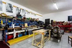 4' LED Strip Light Fixture / Shop Light - Selectable CCT And Wattage - Up To 6250 Lumens - 3500K / 4000K / 5000K - 30W / 40W / 50W -Lighting Decoration Store lsfd sw3c40w h workshop area0 1