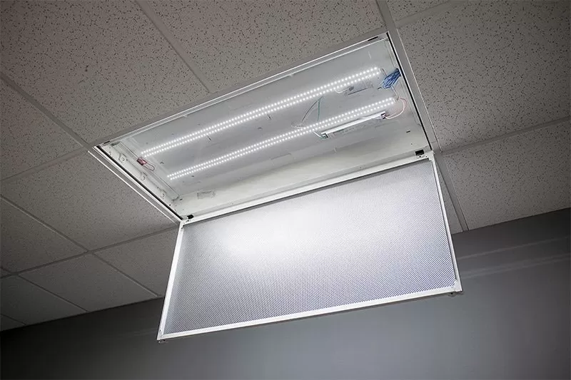 30W LED Magnetic Strip Retrofit Kit - 2x4 Troffer - 3200 Lumens - Dimmable - 3000K 4 30W LED Magnetic Strip Retrofit Kit - 2x4 Troffer - 3200 Lumens - Dimmable - 3000K - Image 4