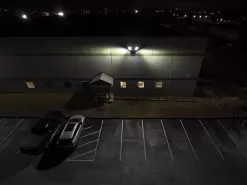 300W LED Flood Light With Yoke Mount - 42,000 Lumens - 1,000W MH Equivalent - 5000K 20 300W LED Flood Light With Yoke Mount - 42,000 Lumens - 1,000W MH Equivalent - 5000K -Lighting Decoration Store plld 50k300 km illuminating parking off office building