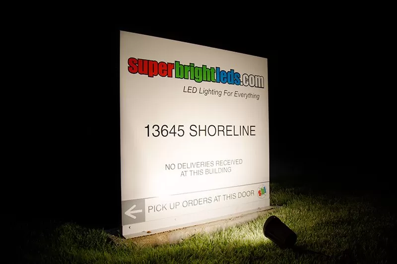 20W Knuckle Mount LED Spot Light - 60° Beam - Bullet Style - 70W MH Equivalent - 12V AC/DC - 2300 Lumens - 3000K 6 20W Knuckle Mount LED Spot Light - 60° Beam - Bullet Style - 70W MH Equivalent - 12V AC/DC - 2300 Lumens - 3000K - Image 6